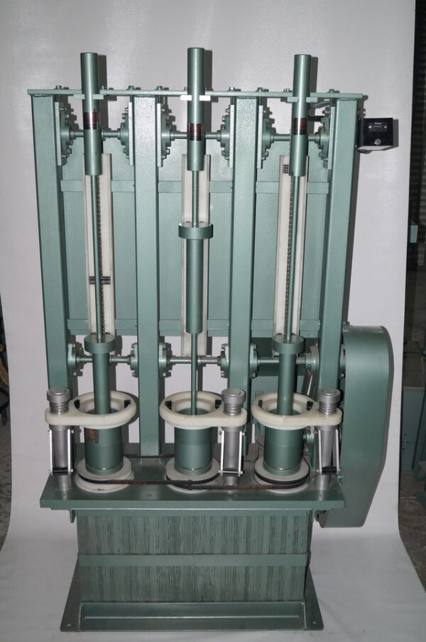 Apisonador MARSHALL automático 3 pastillas